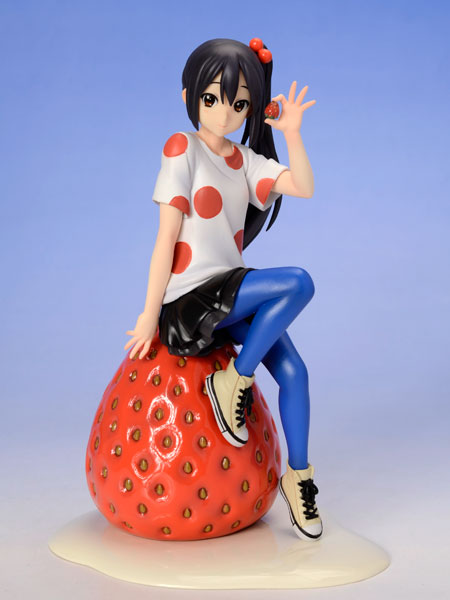 けいおん！ 中野梓 1/8 完成品フィギュア（京アニショップ限定）