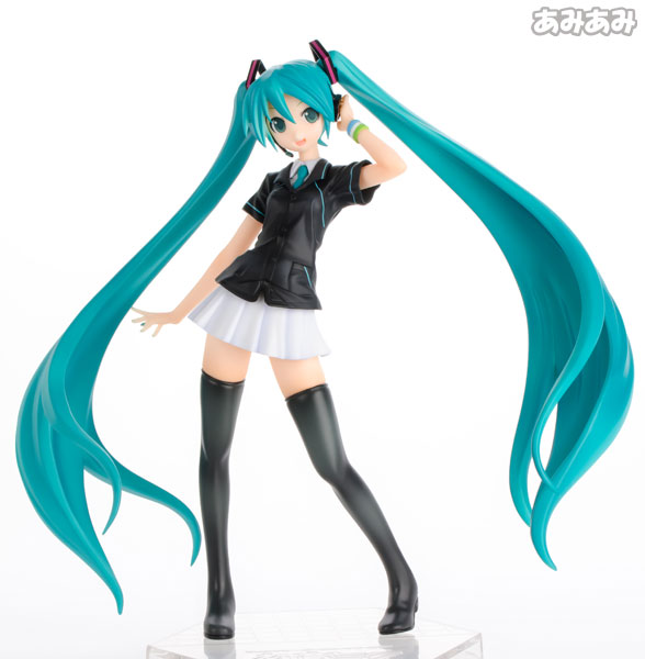 2個セット初音ミク 未開封 FamilyMart Ver. 1/8フィギュア 2個セット