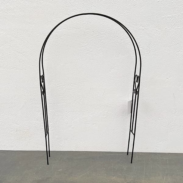 園芸ネット本店｜ミニトレリス：アーチ ブラック（幅26cm、奥行5cm、高