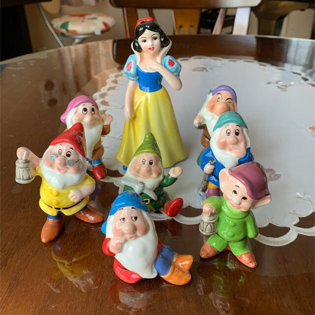 Disney - ディズニー白雪姫と七人の小人フィギュアセットの通販 by