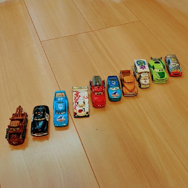 Takara Tomy - トミカ カーズ 10台まとめ売り(おまけ付き)の通販 by