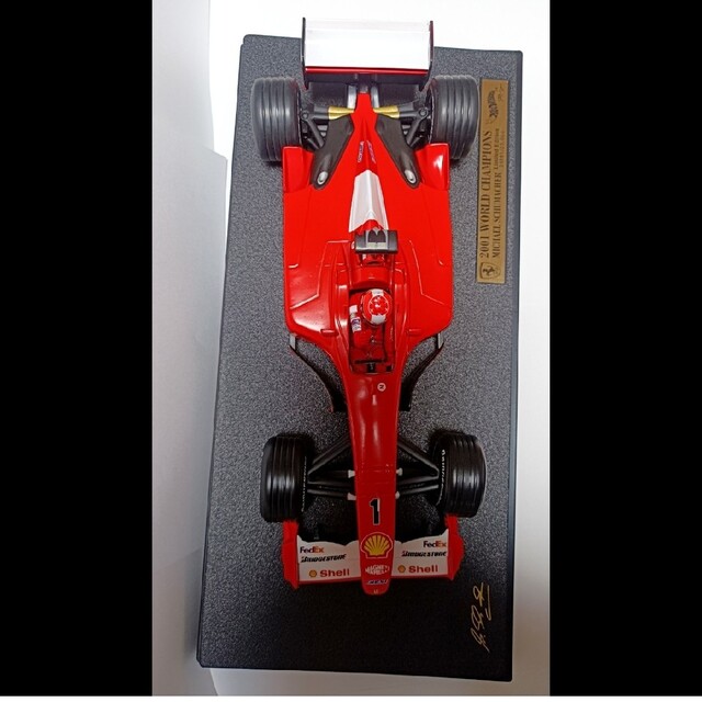 フェラーリ F1 優勝 モデルカー ミニカー 1/18 2001年 シューマッハ