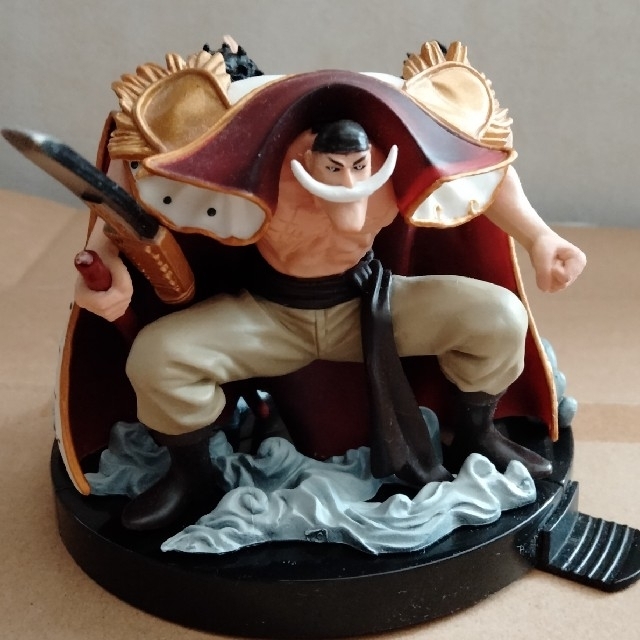 ワンピース ONE PIECE ルフィ エース 白ひげ フィギュア3体セットの