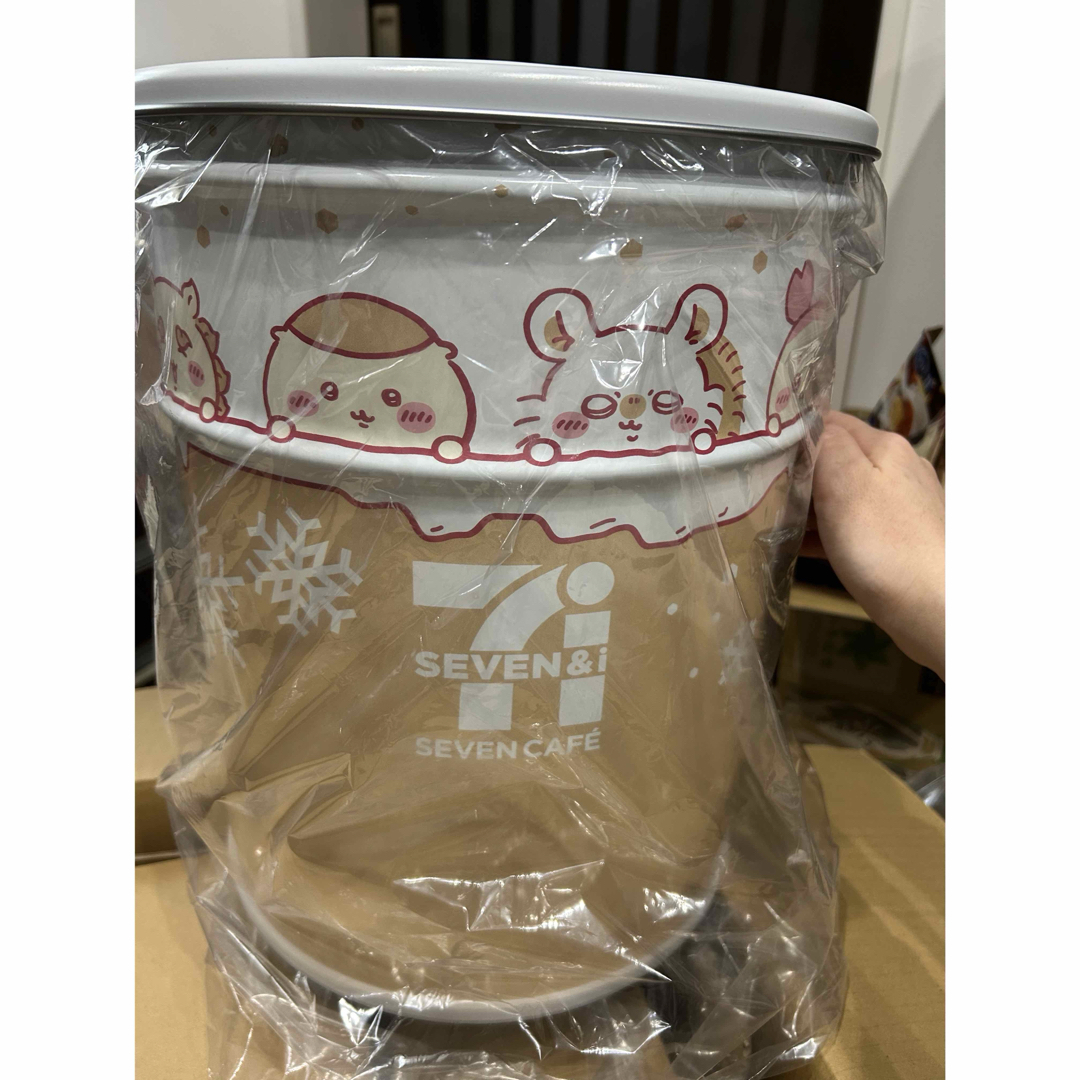 イトーヨーカドー ちいかわ オリジナルデザイン缶スツール