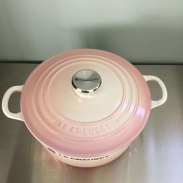 ル・クルーゼ ココットロンド 22cm パウダーピンク
