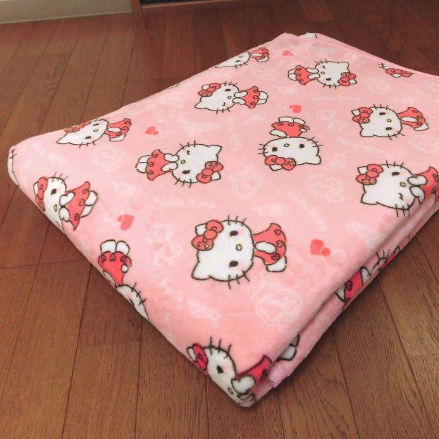 新品▽△ハローキティフランネルラグ▽△カーペット 2帖の通販 by