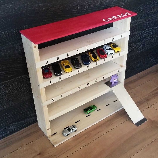 トミカ チョロQ ミニカー 車 木製棚の通販 by チャメル0624's shop｜ラクマ