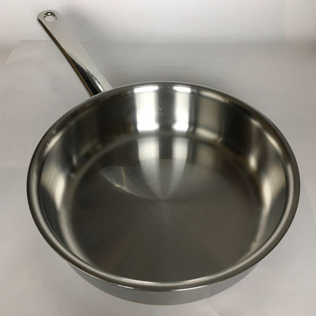 Spring社 スイス製 蓋付きフライパン（直径20cm）の通販 by GO's shop