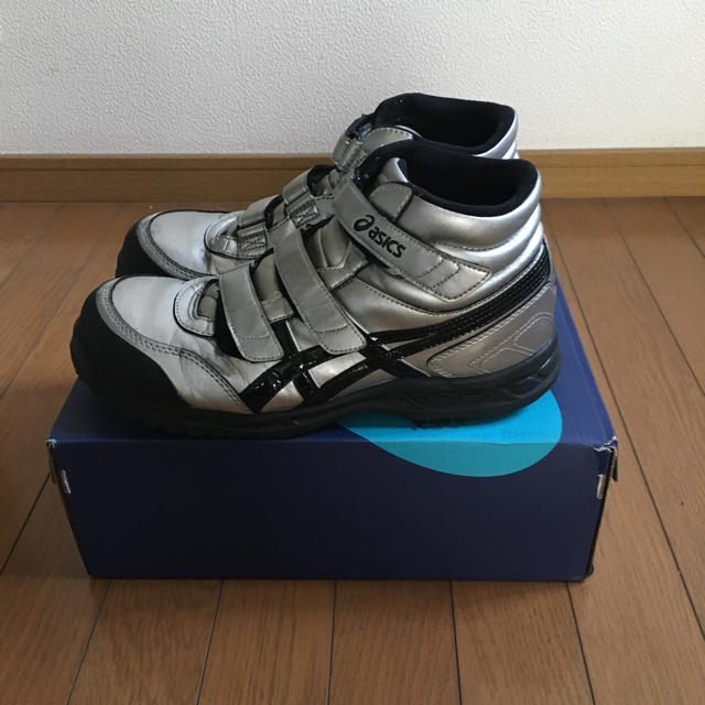 asics - アシックス安全靴(シルバー・ハイカット)の通販 by みつみつ's