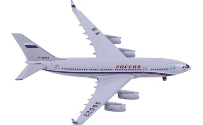 537018 Aviogenex Tupolev TU-134A YU-AJA Herpa 1:500 -飞机模型世界