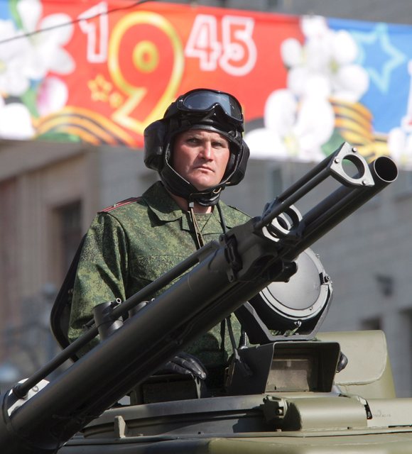 ロシア軍を追い続けて:デジタルフローラ迷彩服（制式型）