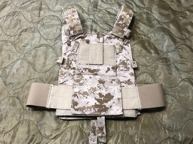 BLACK LINE - blog:実物 LBT-6094B aor1 スリックプレートキャリア 10