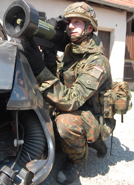 ミリタリーサープラス キャンプ・ビッキー:ドイツ連邦軍フレクター迷彩