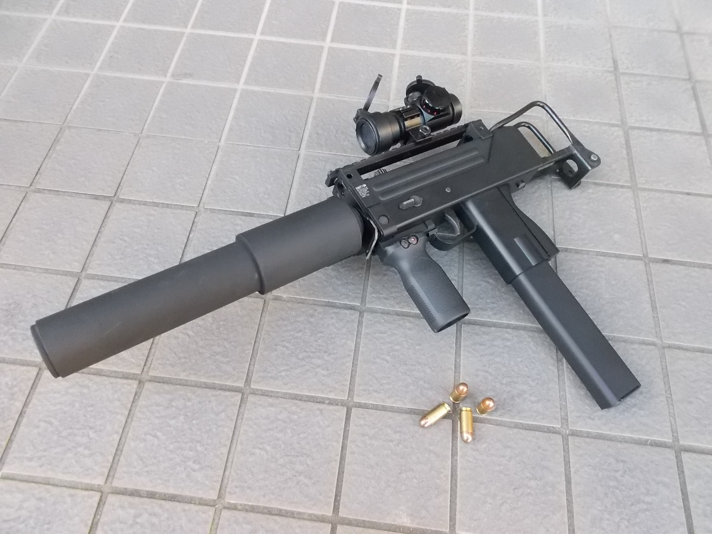 深き森の誘い サバゲー部屋:MAC10 カスタム + 外部バッテリー化