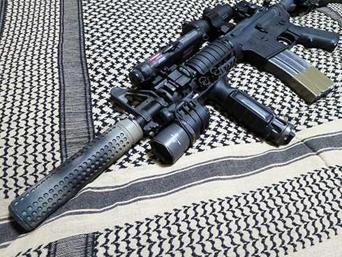 TASK FORCE KZL:ゴツいライト購入! (Surefire M900 シリーズ)
