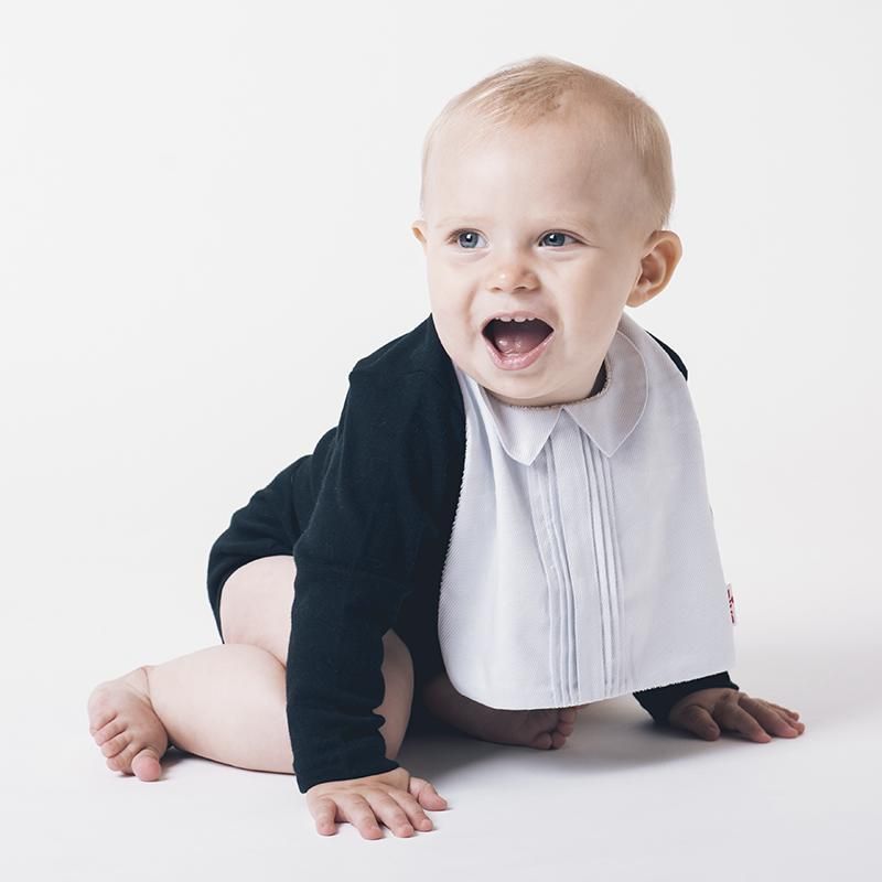 襟付き上品ピンタックシャツ風スタイ／Pin tuck bib（2色展開） - 出産