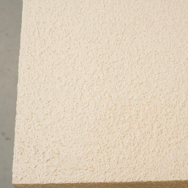 ZARA HOME(ザラホーム)のキューブテーブル/オフホワイトです。質感豊か