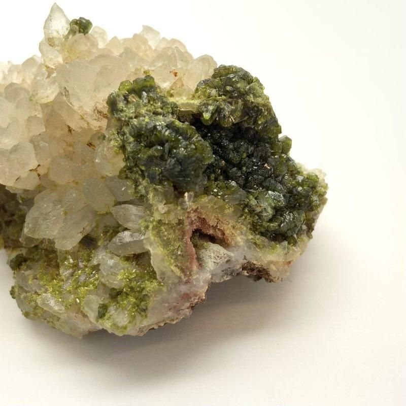 グリーンエピドート/水晶クラスター 】 緑簾石 epidote 緑色 ピスタ