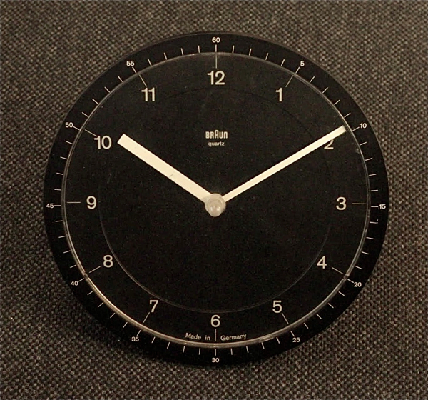 Dietrich Lubs / BRAUN / Wall clock ABW41 - organ-online.com