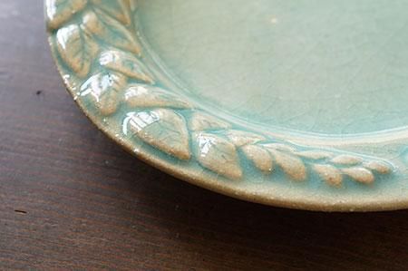 コ31 春のリース皿 湖畔 - 益子焼の小さな窯元「よしざわ窯」- 生活
