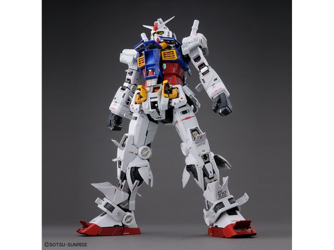 究極のガンプラ”「PG UNLEASHED RX-78-2」発売日決定、光るビーム
