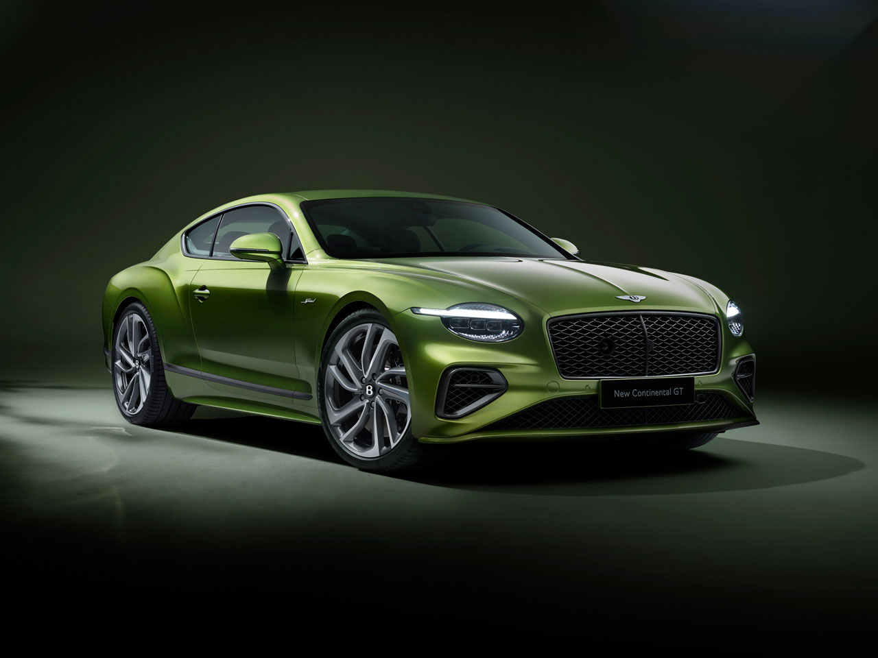 ベントレー コンチネンタルGT 2018年モデル V8の価格・性能・装備