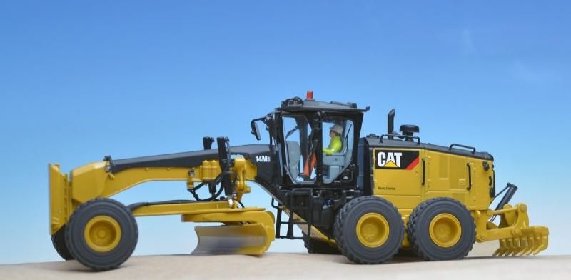 CAT 14M3 モーターグレーダ 1/50 - KENKRAFT