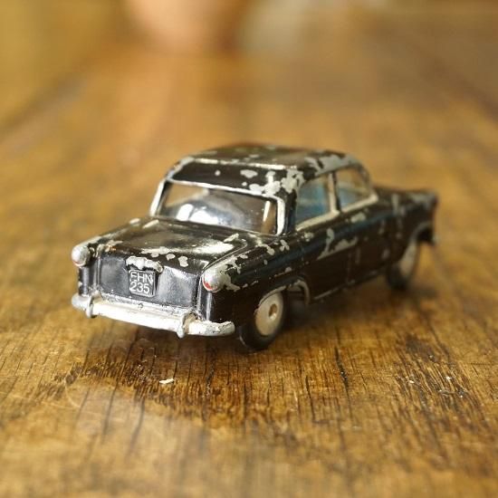 イギリス ヴィンテージ ミニカー CORGI STANDARD VANGUARD Ⅲ - drop