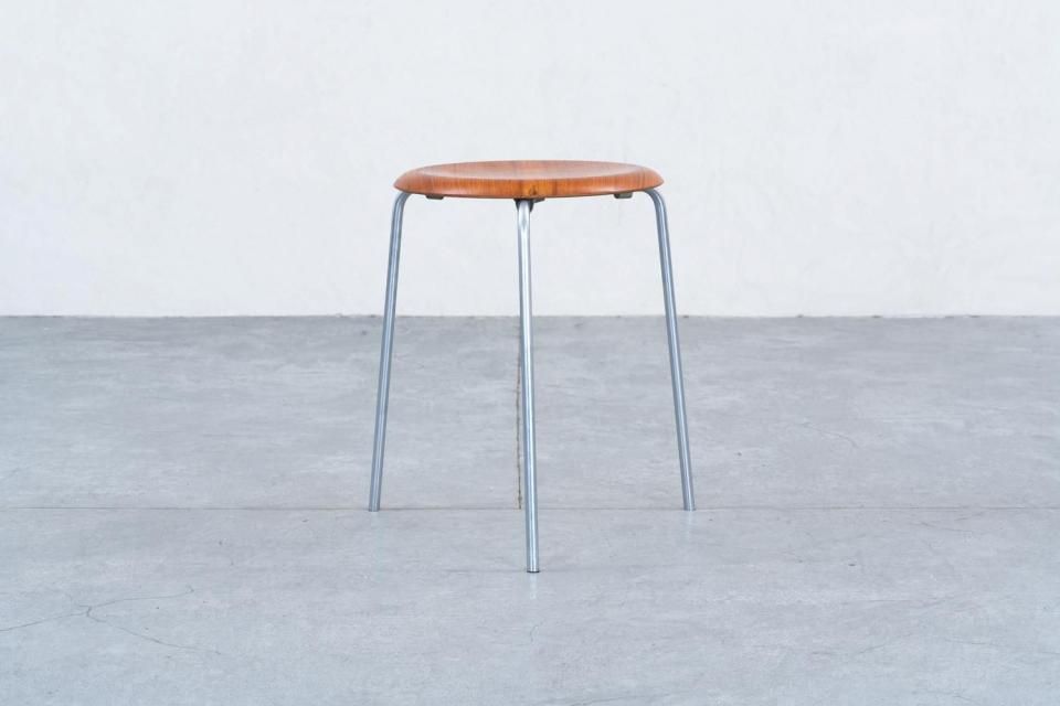 Arne Jacobsen model.3170 ドットスツール チーク | 北欧家具 haluta