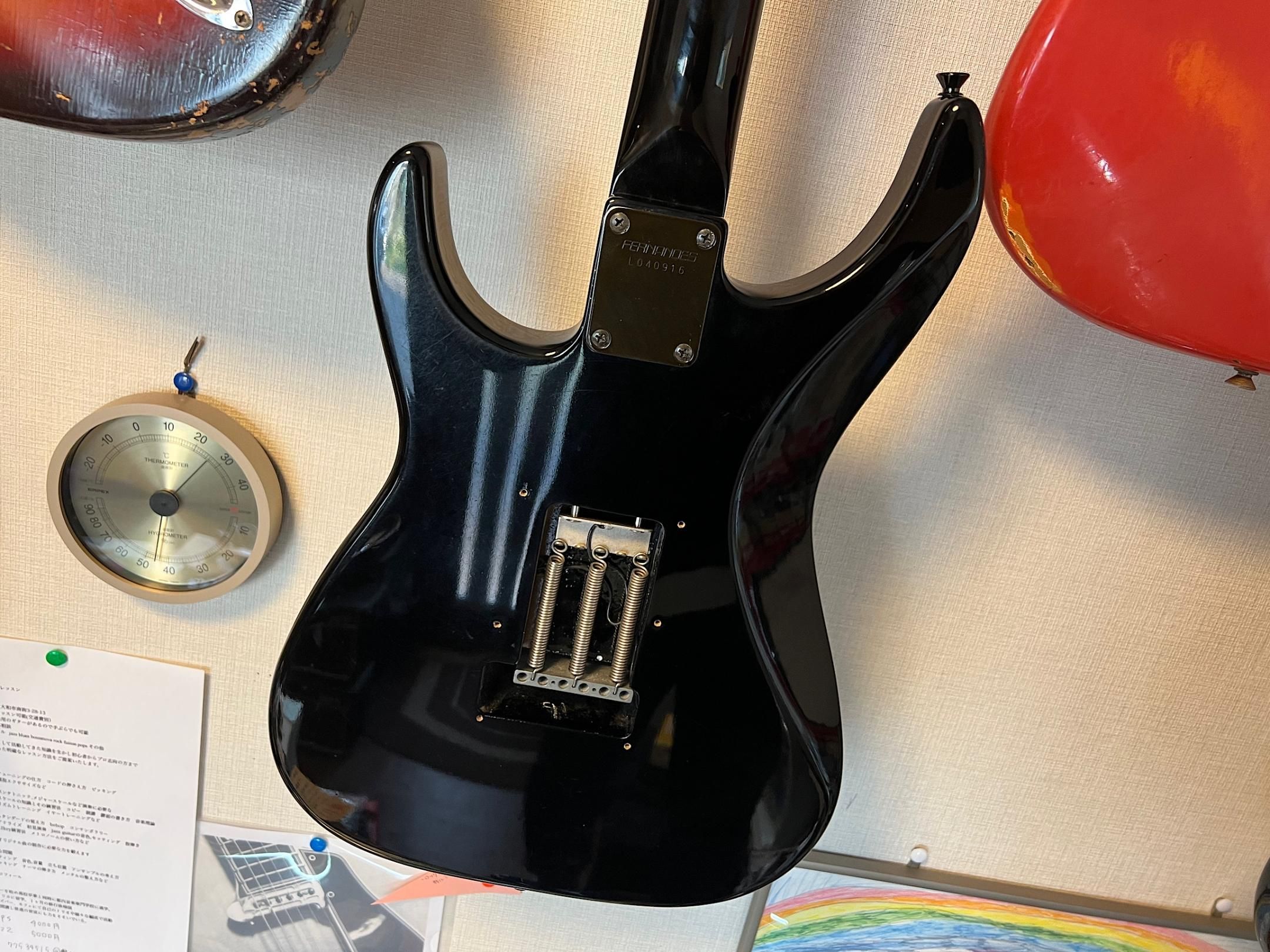 FERNANDES FR-55 80年代のリボルバーFR-55！小ぶりなボディに24