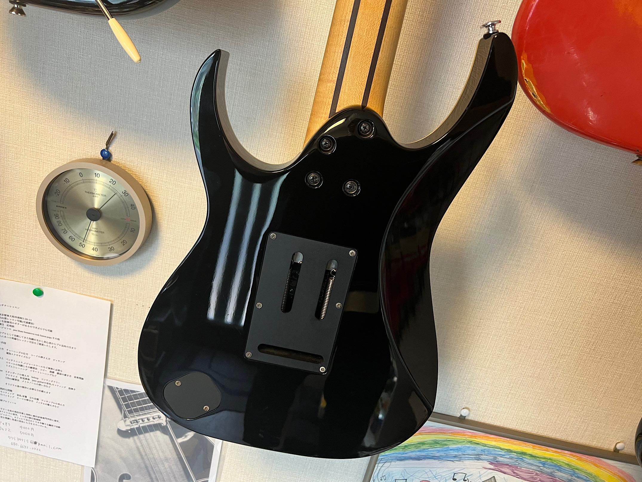 IBANEZ UV777P 希少なアイバニーズのスティーヴヴァイ7弦ユニヴァース