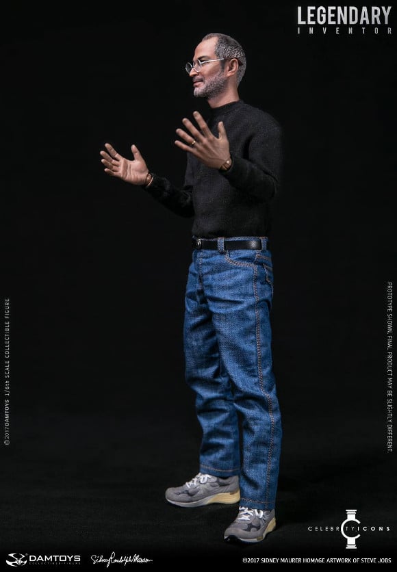 スティーブ・ジョブズ氏のフィギュアはホリデーシーズンには間に合わ