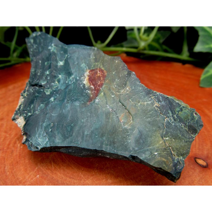 高品質 濃い緑 出雲石 碧玉 原石 深緑タイプ 86g 幅79mm 大地のパワー