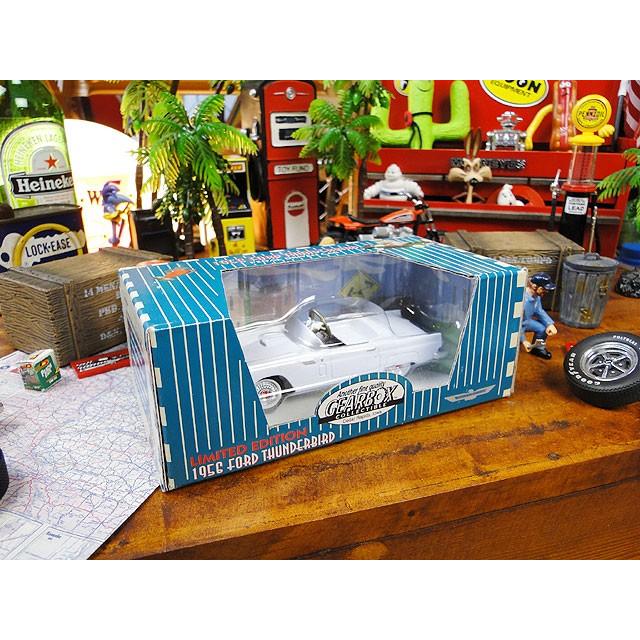 1950年代のアメ車のペダルカーを再現したミニカー 限定品 （1956