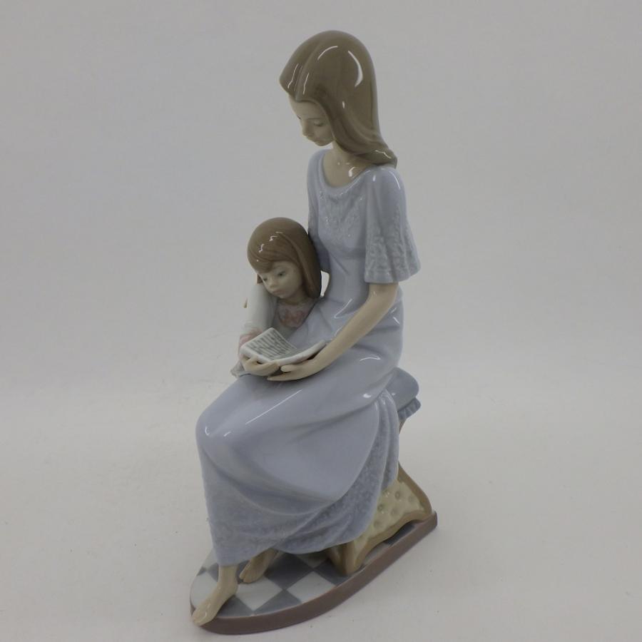 リヤドロ No.5457 「おやすみ前のご本」 Lladro/陶器/人形/置物/少女