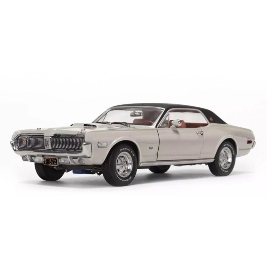 ミニカー 1/18 サンスター 豪華特別仕様 1968 マーキュリー・クーガー
