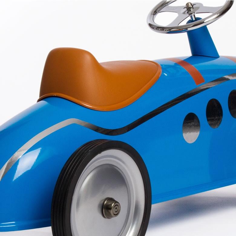 プジョーとの共同開発ペダルカー Baghera Rider Peugeot Darl'Mat off