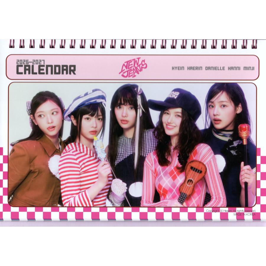 NewJeans ニュージーンズ グッズ 卓上 カレンダー 2026~2027年(2年分)+