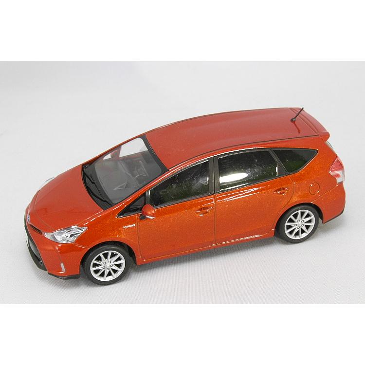 トヨタ特注 1/30 新型 トヨタ プリウス α オレンジメタリック カラー