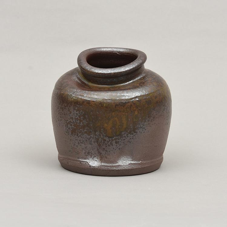 うずくまる花入 蹲る花入 蹲花入 備前 陶峰作 茶道 花入れ 和の美 職人