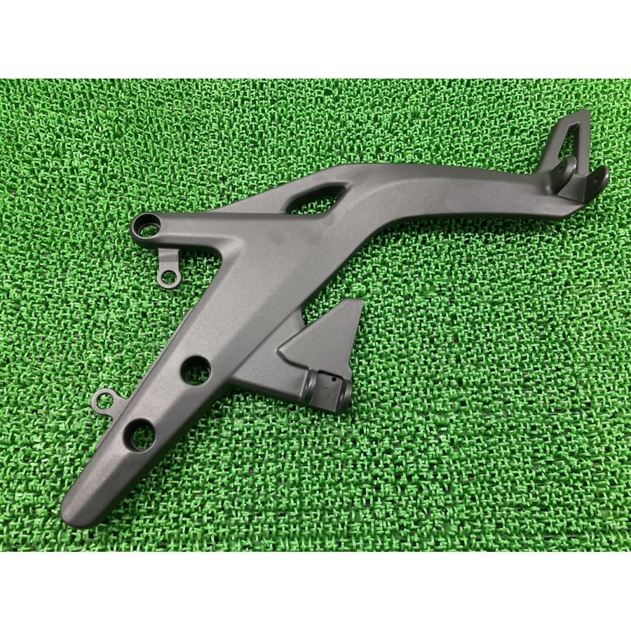カワサキ（Kawasaki） NINJA400 ステッププレート 左 KTK 純正 新品