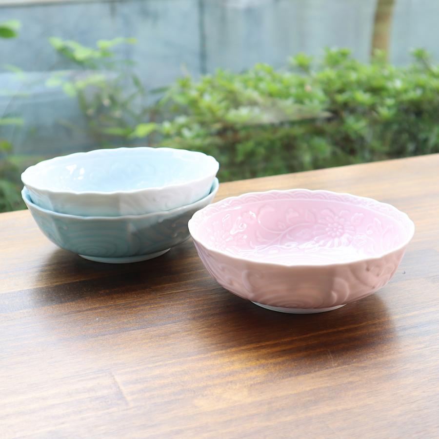 有田焼 唐草彫小鉢 （ピンク・白磁・青磁） : 有田焼 器の華 まるふく