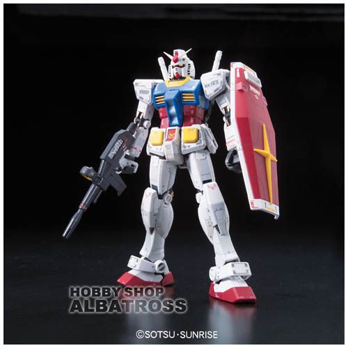 BANDAI RX-78-2 ガンダム （1/144スケール RG 01 機動戦士ガンダム