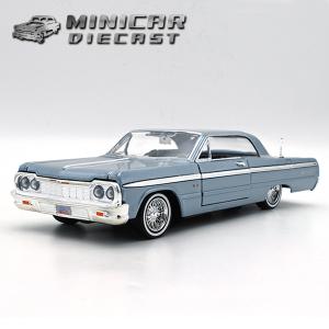 1/25 箱入り ミニカー 1962 CHEVROLET IMPALA SS メタリックブルー