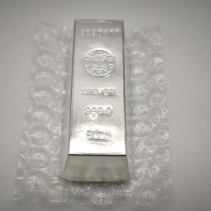 2026年】カンガルー1オンス銀貨 新品未使用 純銀 ケース入り : Gold