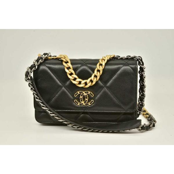 CHANEL 19 シャネル チェーンウォレット チェーンショルダー 財布