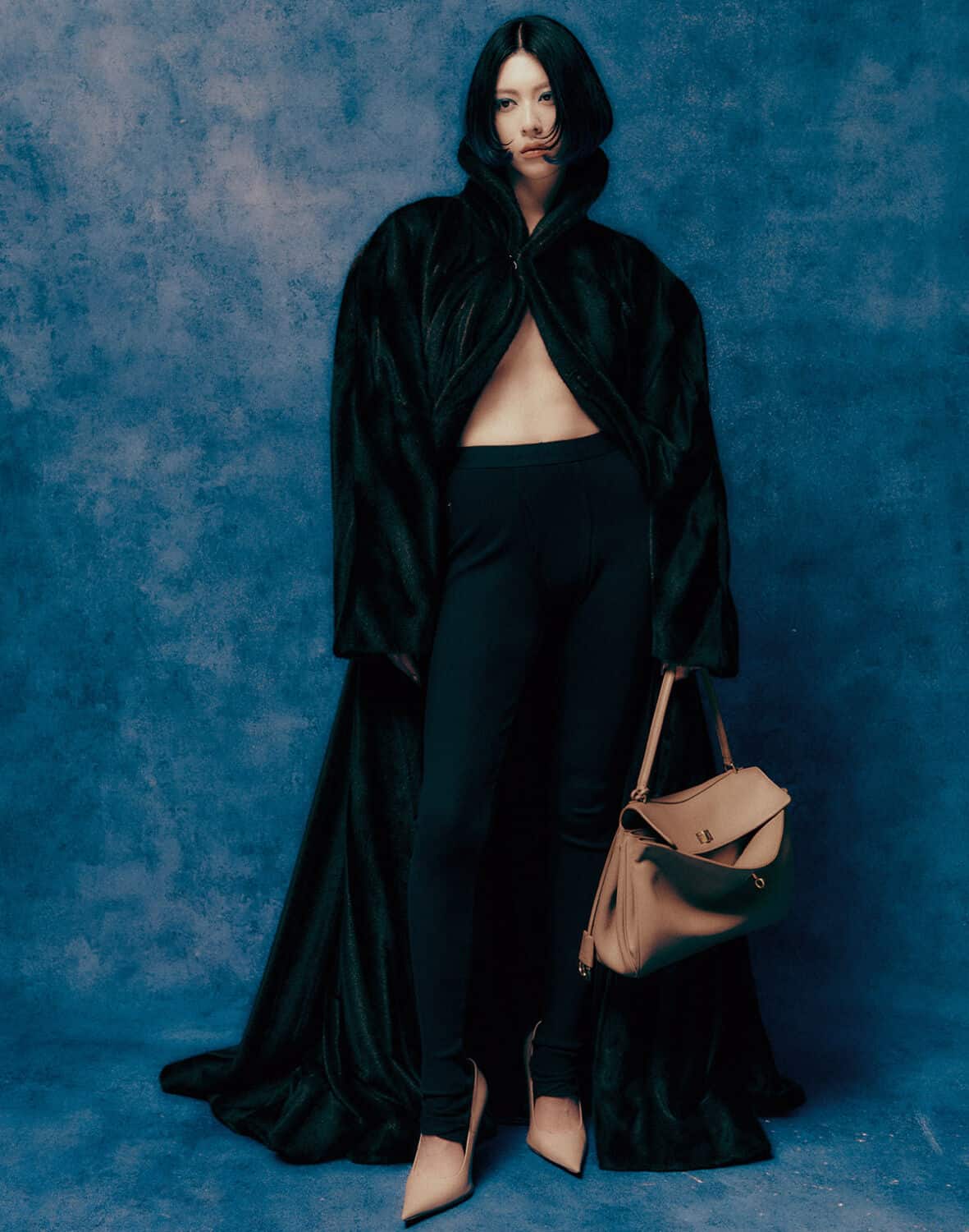Ayaka-Miyoshi-BALENCIAGA-03.jpg