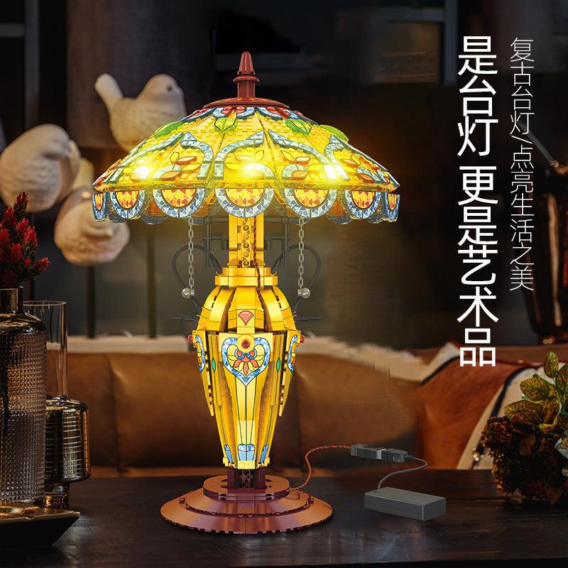 1570 pcs JIESTAR JJ9081 Retro Table Lamp – Joy Bricks