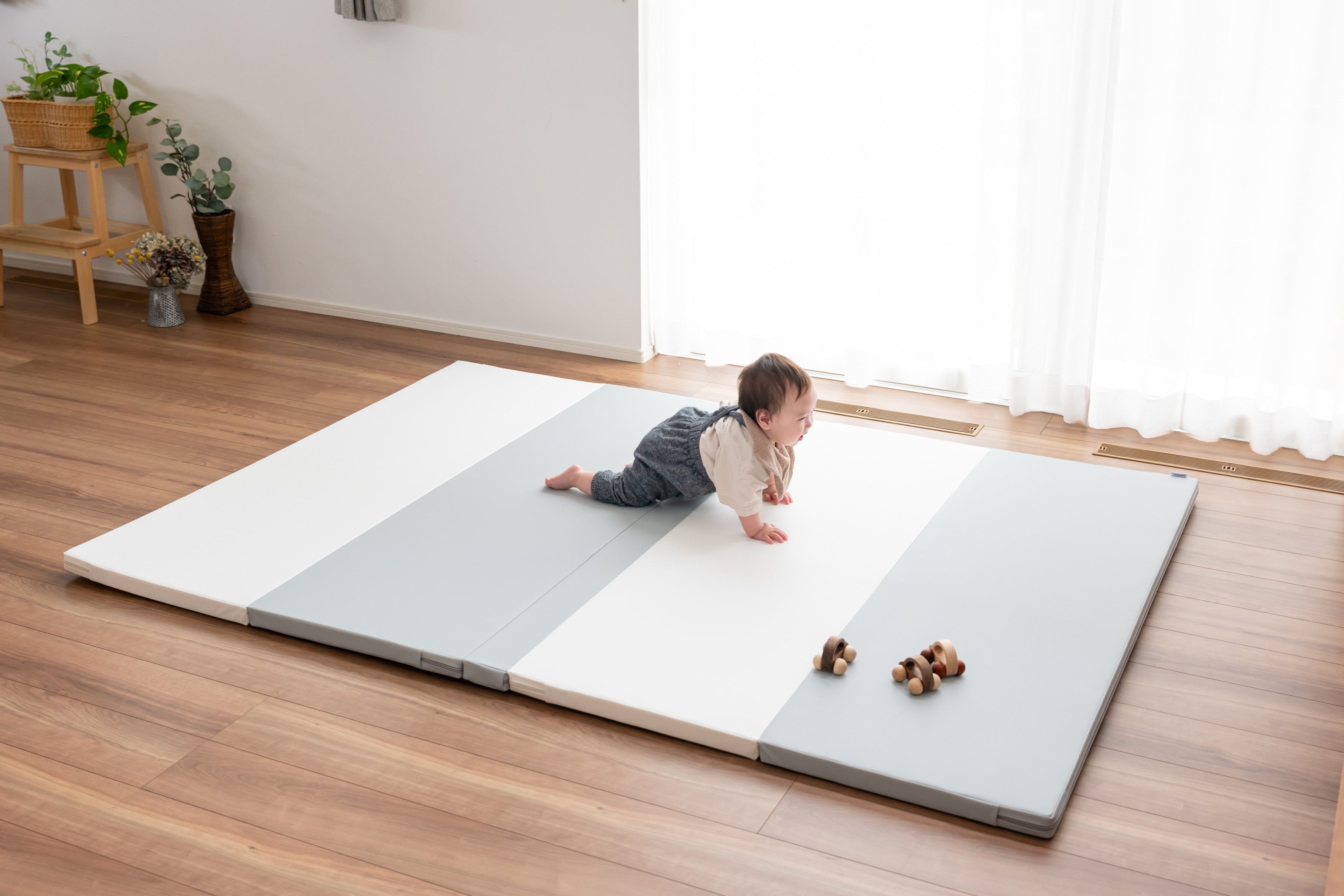 playmat01_1.jpg?v=1748910659&