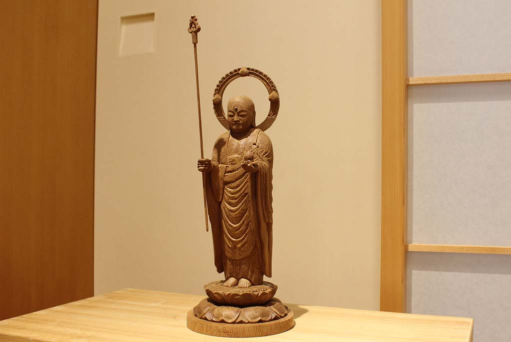 木の温もりで迎える新年 飛騨一位一刀彫展 | 伝統工芸 青山スクエア